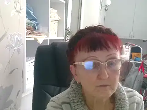 Snapshot of TanyaSweet634 chatting on 12.17.24 TanyaSweet634 online show from 12.17.24