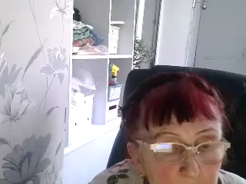 Snapshot of TanyaSweet634 chatting on 02.08.25 TanyaSweet634 online show from 02.08.25