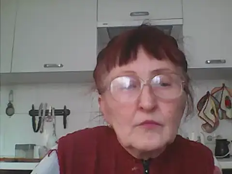 Snapshot of TanyaSweet634 chatting on 02.11.25 TanyaSweet634 online show from 02.11.25