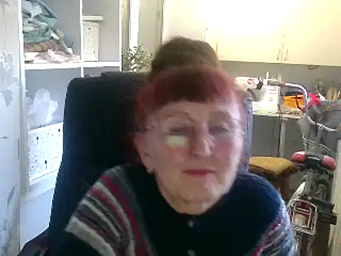 Snapshot of TanyaSweet634 chatting on 03.18.25 TanyaSweet634 online show from 03.18.25