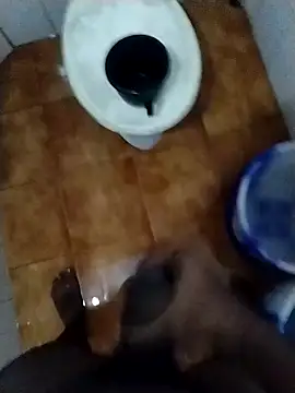 Snapshot of Tamilandteluguboy14 chatting on 12.29.24 Tamilandteluguboy14 online show from 12.29.24