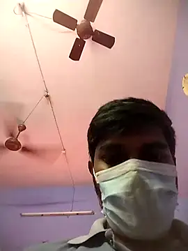 Snapshot of Tamilandteluguboy14 chatting on 01.10.25 Tamilandteluguboy14 online show from 01.10.25