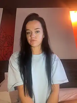 English-Chloe96 online show from 03.22.25