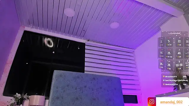 amandaaJones  online show from 01.08.25
