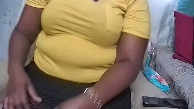 Snapshot of Sexyebonyxxx87 chatting on 10.10.25 Sexyebonyxxx87 online show from 10.10.25