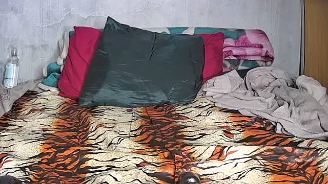 Snapshot of Sexyebonyxxx87 chatting on 10.18.25 Sexyebonyxxx87 online show from 10.18.25