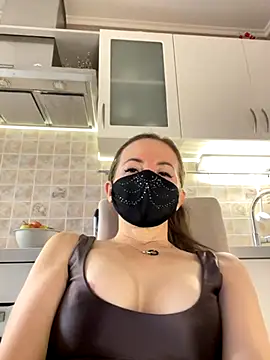 MilfeaN online show from 11.05.25