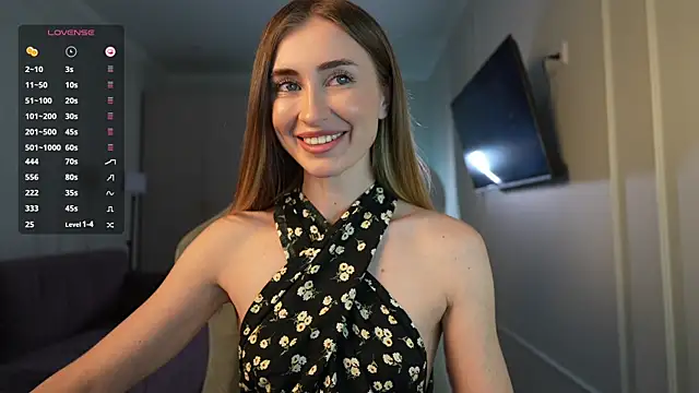 Snapshot of Coconutkittyy chatting on 10.22.25 Coconutkittyy online show from 10.22.25