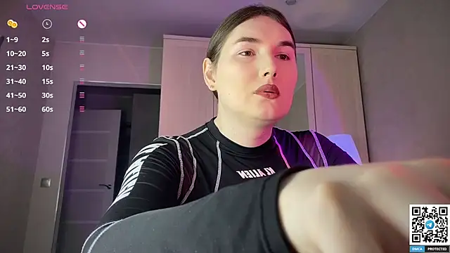 Maria Bowie online show from 04.13.26