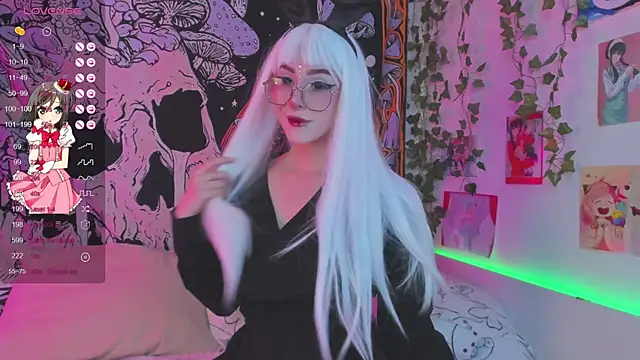 kissthasky online show from 10.06.25