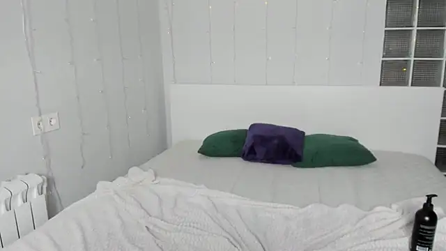 fiery stella online show from 03.03.25