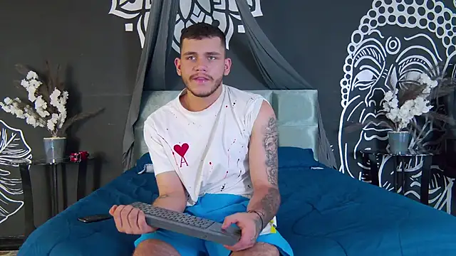 Tiger Savage online show from 02.05.25