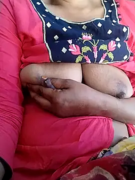 Snapshot of saloni19881 chatting on 02.25.25 saloni19881 online show from 02.25.25