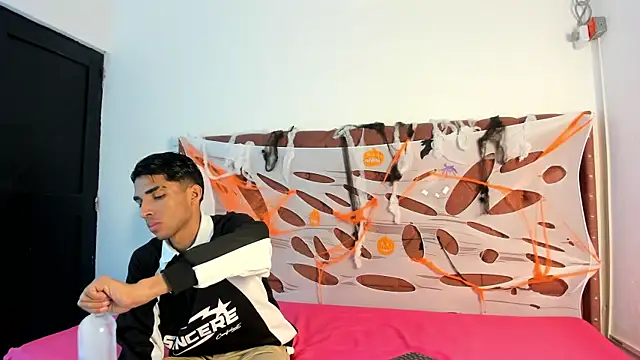 boys yourparty online show from 10.18.25