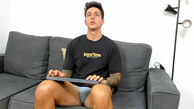 Snapshot of JeanBroc chatting on 09.14.25 JeanBroc online show from 09.14.25
