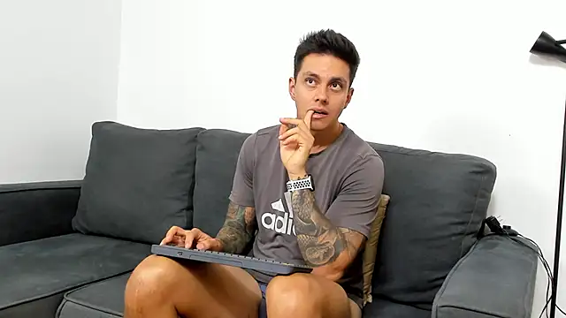 Snapshot of JeanBroc chatting on 10.06.25 JeanBroc online show from 10.06.25