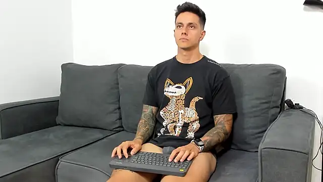 Snapshot of JeanBroc chatting on 10.16.25 JeanBroc online show from 10.16.25