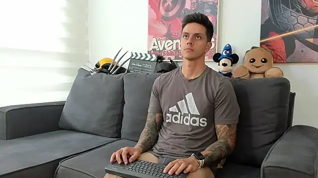 Snapshot of JeanBroc chatting on 10.27.25 JeanBroc online show from 10.27.25