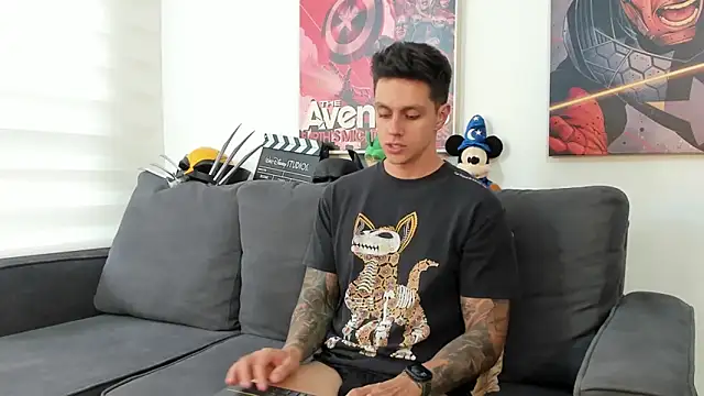 Snapshot of JeanBroc chatting on 10.30.25 JeanBroc online show from 10.30.25