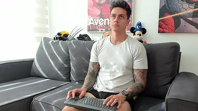 Snapshot of JeanBroc chatting on 11.02.25 JeanBroc online show from 11.02.25