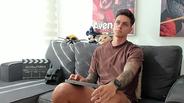 Snapshot of JeanBroc chatting on 11.07.25 JeanBroc online show from 11.07.25