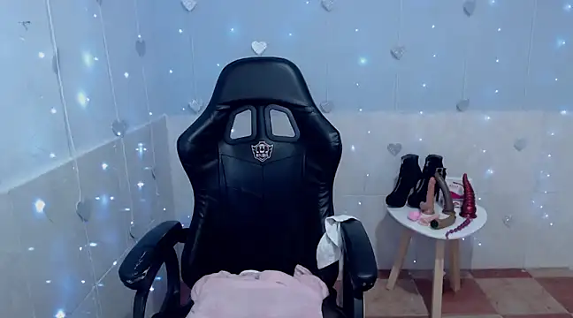 Snapshot of kiara_scottt chatting on 02.01.25 kiara scottt online show from 02.01.25