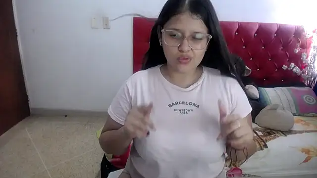 Snapshot of angel_barbie_1 chatting on 05.20.26 angel barbie 1 online show from 05.20.26