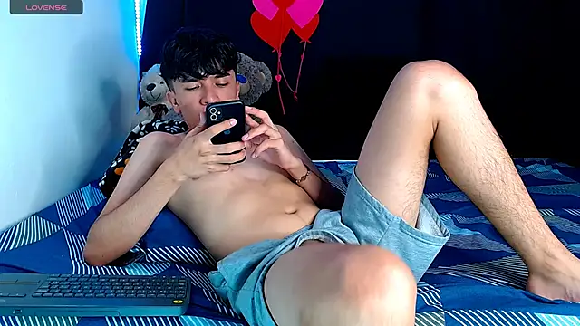 Snapshot of benji_hoter chatting on 02.22.26 benji hoter online show from 02.22.26