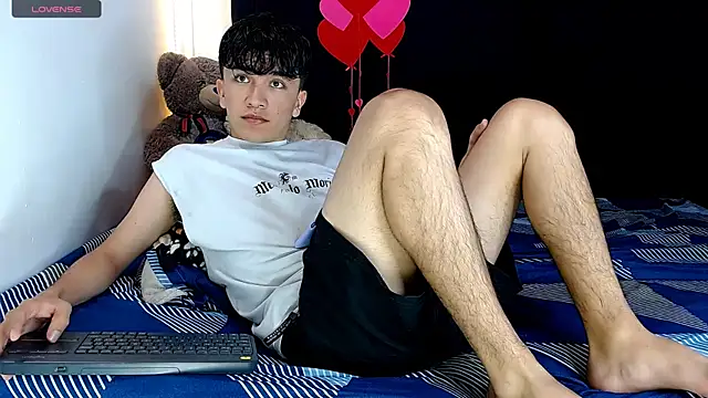 Snapshot of benji_hoter chatting on 02.23.26 benji hoter online show from 02.23.26