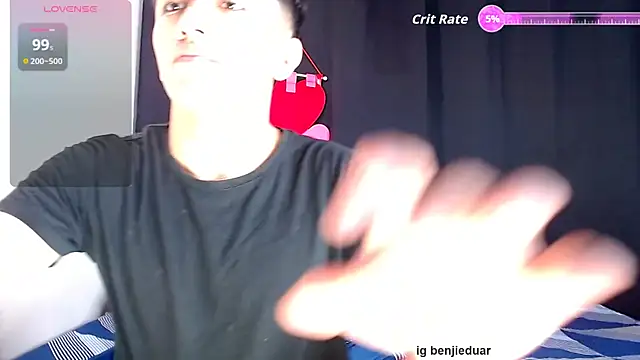 Snapshot of benji_hoter chatting on 02.24.26 benji hoter online show from 02.24.26