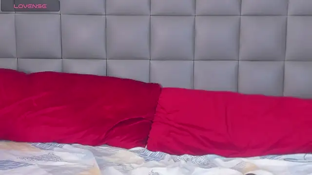 honey moonts online show from 02.15.25