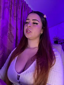 Snapshot of April_Beckett1 chatting on 12.11.24 April Beckett1 online show from 12.11.24