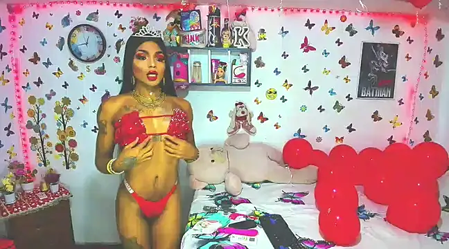 Snapshot of marianaoficial249701 chatting on 02.10.25 marianaoficial249701 online show from 02.10.25