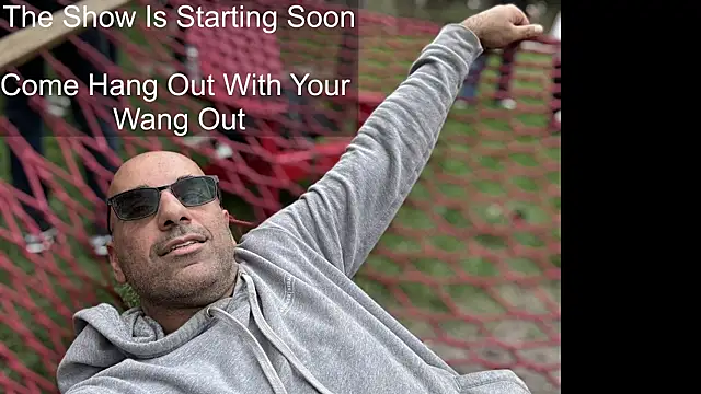 Snapshot of bear_russian_hunk chatting on 10.17.25 bear russian hunk online show from 10.17.25