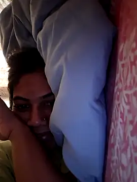 Snapshot of Garima_G chatting on 10.21.25 Garima G online show from 10.21.25