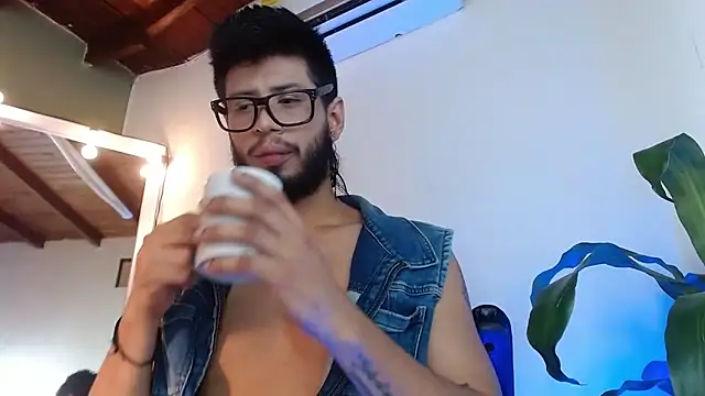 Colby brown03 online show from 02.08.26