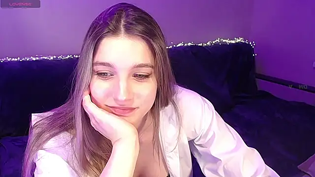 Abigail Wills online show from 04.22.26