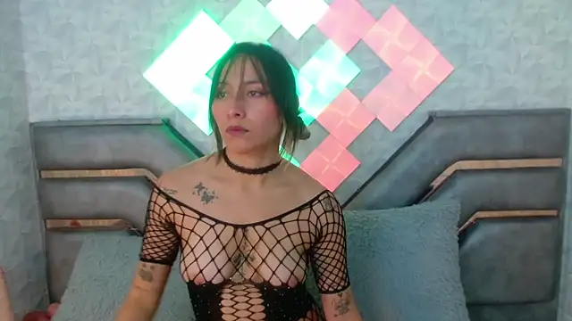 Snapshot of KathyJoycex chatting on 11.06.25 KathyJoycex online show from 11.06.25