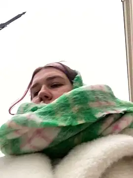 Snapshot of SuzieMurray chatting on 01.23.25 SuzieMurray online show from 01.23.25