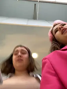 Snapshot of SuzieMurray chatting on 01.31.25 SuzieMurray online show from 01.31.25