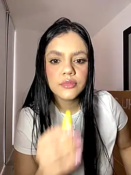 kimberlyhills1 online show from 11.29.25