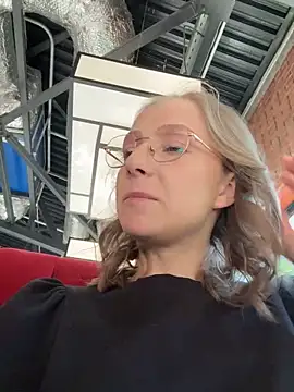 CaseyStar online show from 02.08.25