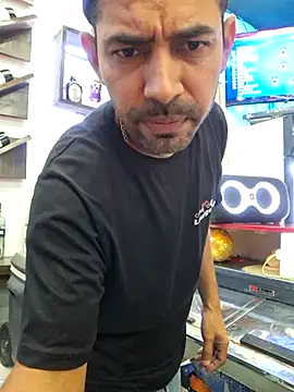 Snapshot of Alsaud1106 chatting on 03.05.25 Alsaud1106 online show from 03.05.25