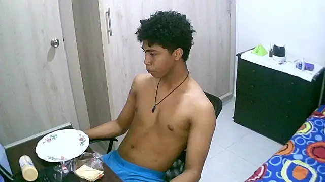 Snapshot of sexy_diamante_ chatting on 10.02.25 sexy diamante online show from 10.02.25