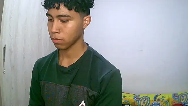 Snapshot of sexy_diamante_ chatting on 11.01.25 sexy diamante online show from 11.01.25