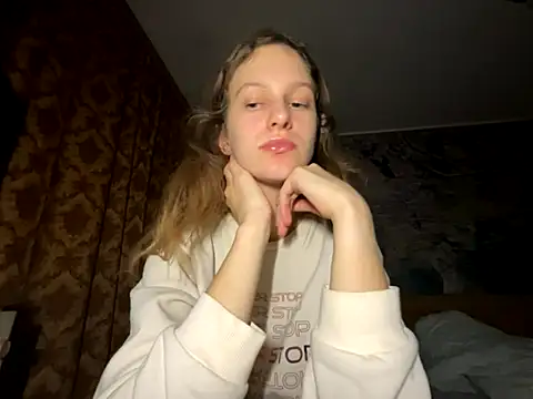 Eva Angel3 online show from 10.26.25