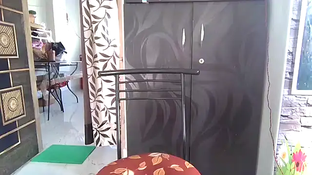 Snapshot of sexy-honey09 chatting on 10.14.25 sexy-honey09 online show from 10.14.25