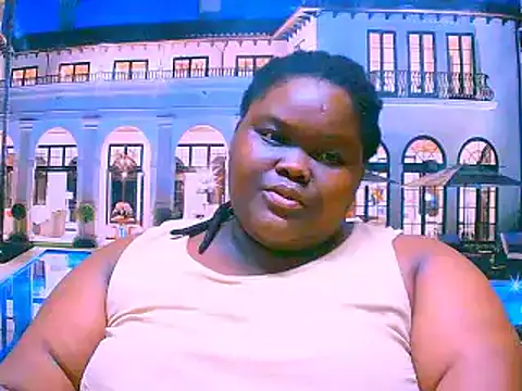 Snapshot of EbonyHotBuns chatting on 10.14.25 EbonyHotBuns online show from 10.14.25