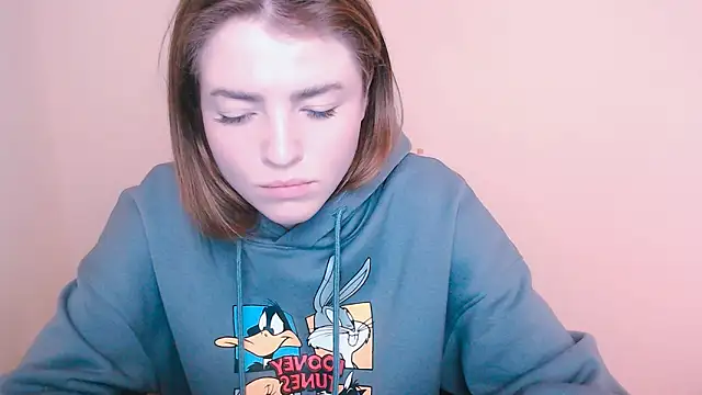 Snapshot of MissOliviaa_ chatting on 01.15.25 MissOliviaa  online show from 01.15.25