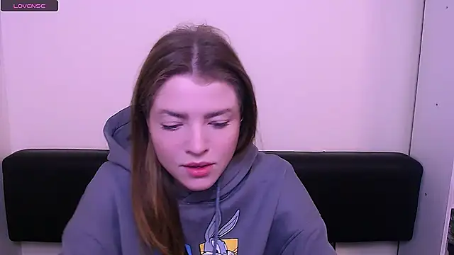 Snapshot of MissOliviaa_ chatting on 01.21.25 MissOliviaa  online show from 01.21.25